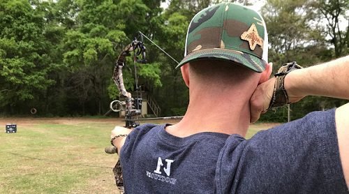 aman shooting compound bow